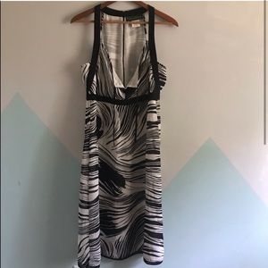 Harve Bernard by Bernard Holtzman Black and white
abstract dress